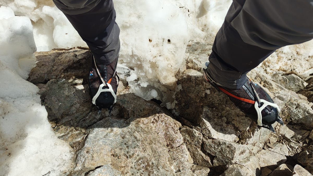 Se trata de una buena bota para usar con crampones, cómoda, bastante caliente e impermeable